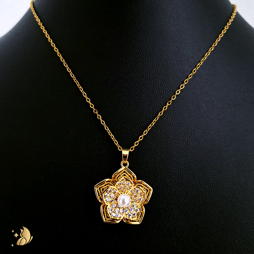 Laviora Blooming Elegance Flower Pendant Necklace – Onam Jewellery Necklace 11