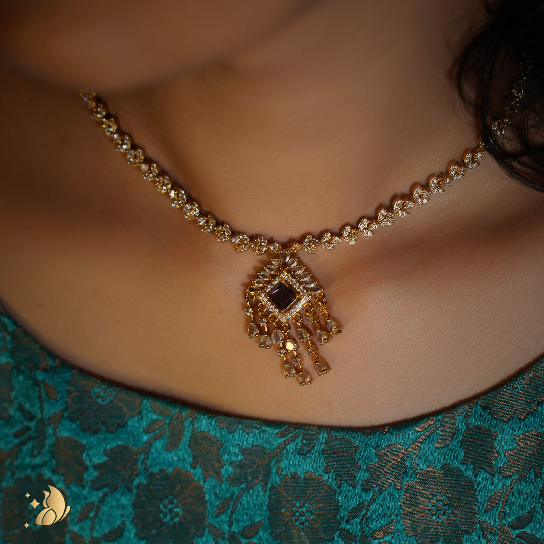 Laviora Radiant Gold Choker with Gemstone Pendantt – Onam Jewellery Necklace 19