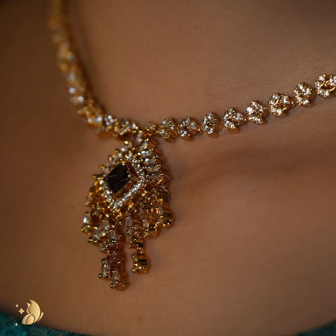 Laviora Radiant Gold Choker with Gemstone Pendantt – Onam Jewellery Necklace 19
