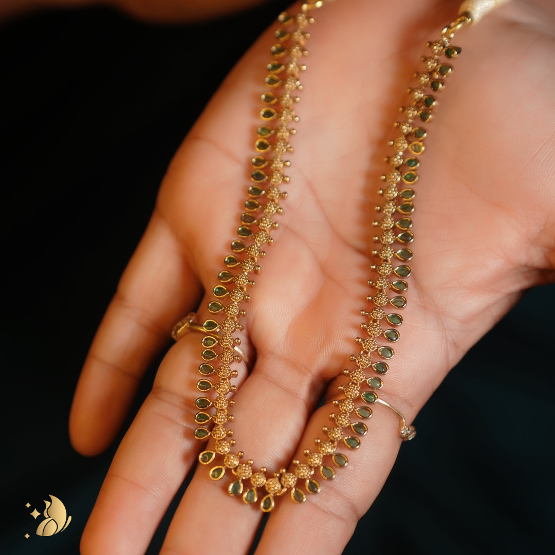 Laviora Emerald Glow Gold Choker Necklace – Onam Jewellery Necklace 22