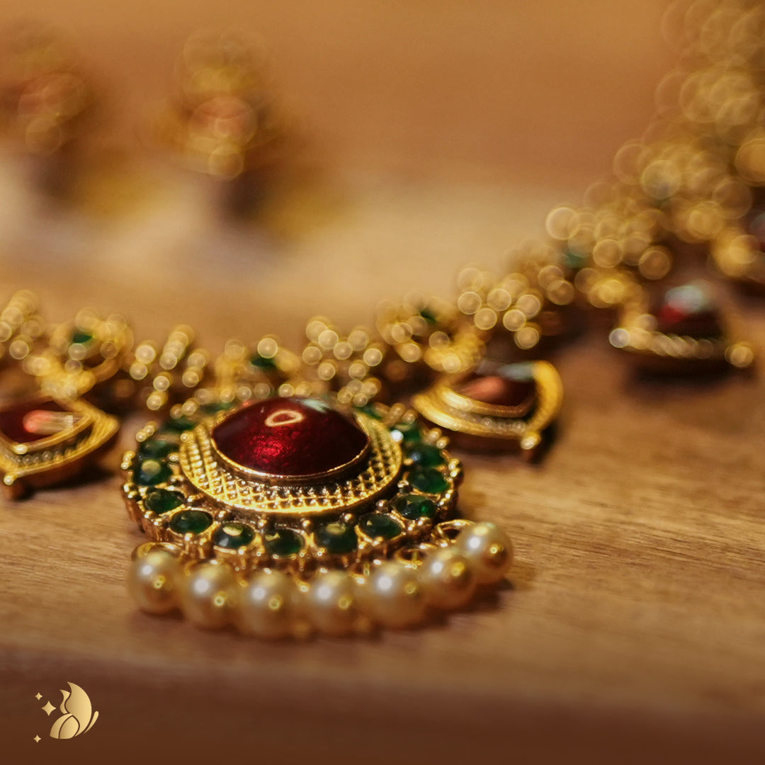 Kerala Palakka Style Ruby-Red Matte Gold-Plated Necklace Set – Onam Jewellery Necklace 2
