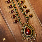 Kerala Palakka Ruby-Green Teardrop Pendant Necklace with Pearls – Onam Jewellery Necklace 5