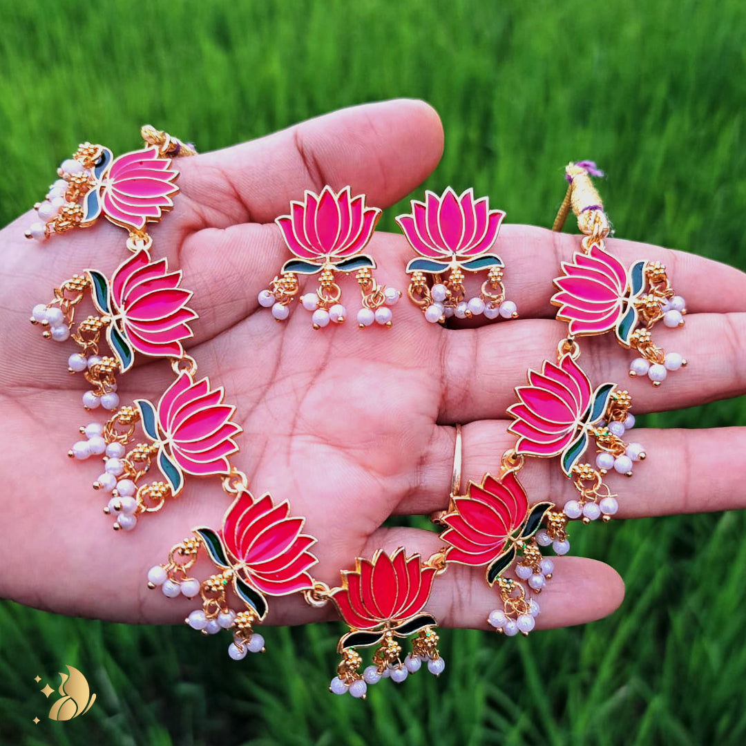 Pink color Lotus Design Matte Gold-Plated Onam Jewellery Chain Necklace Set 9